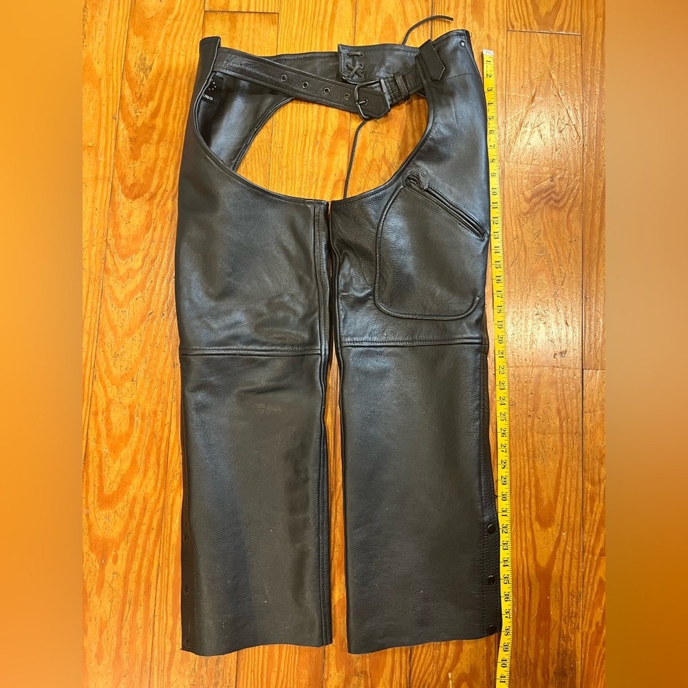 Genuine Leather King motorcycle chaps Unisex Sized for Woman size Medium 5’4”